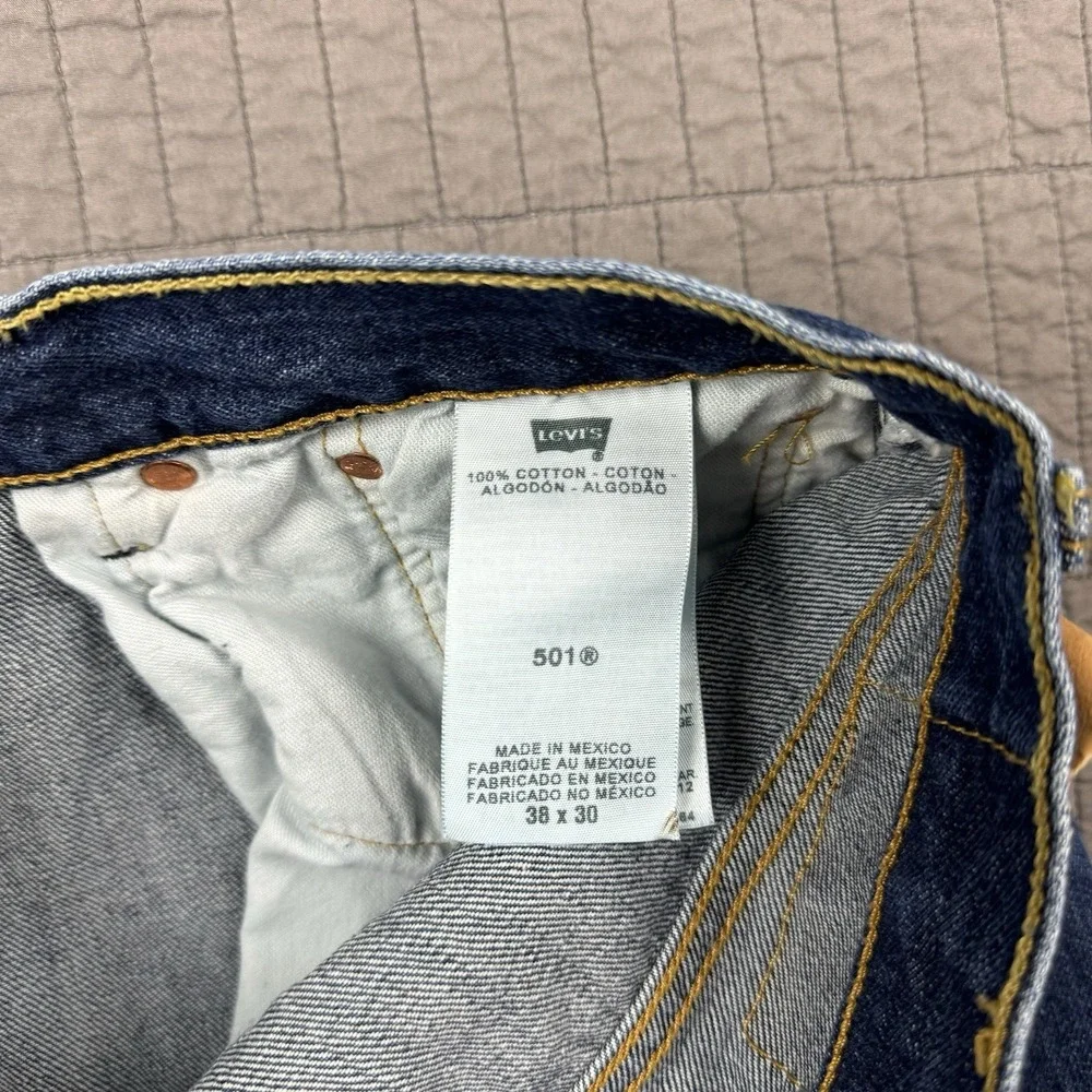 Levis 501 Jeans Men 38x30 (36x30) Blue Medium Wash Button Fly Straight Leg Denim